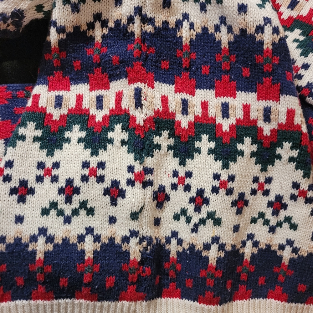 Northern Reflections Men’s Christmas Sweater - Picture 10 of 10